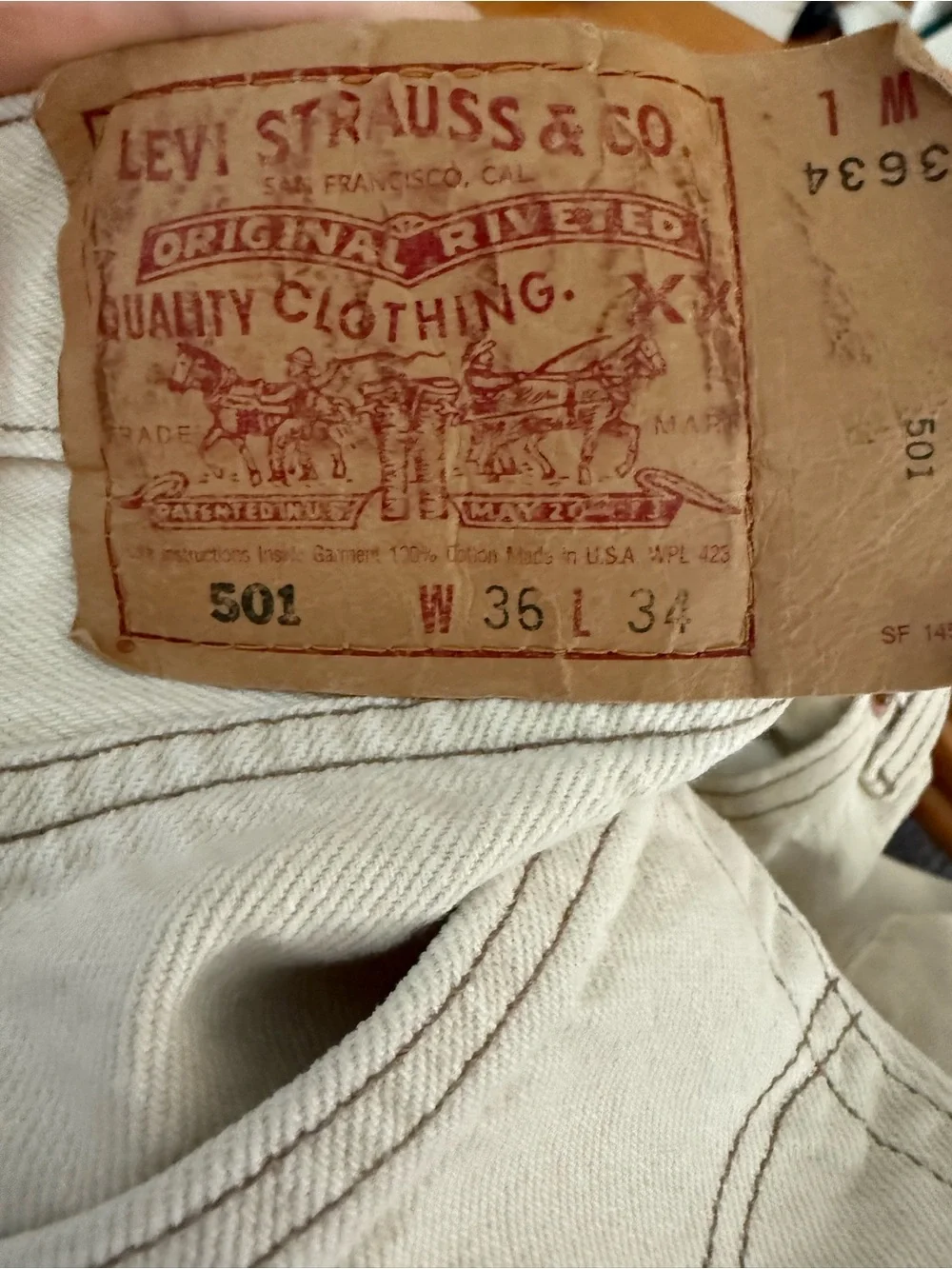 Vintage 1997 Levi’s 501-0612 Made in USA Texas classic cream straight leg 36x34